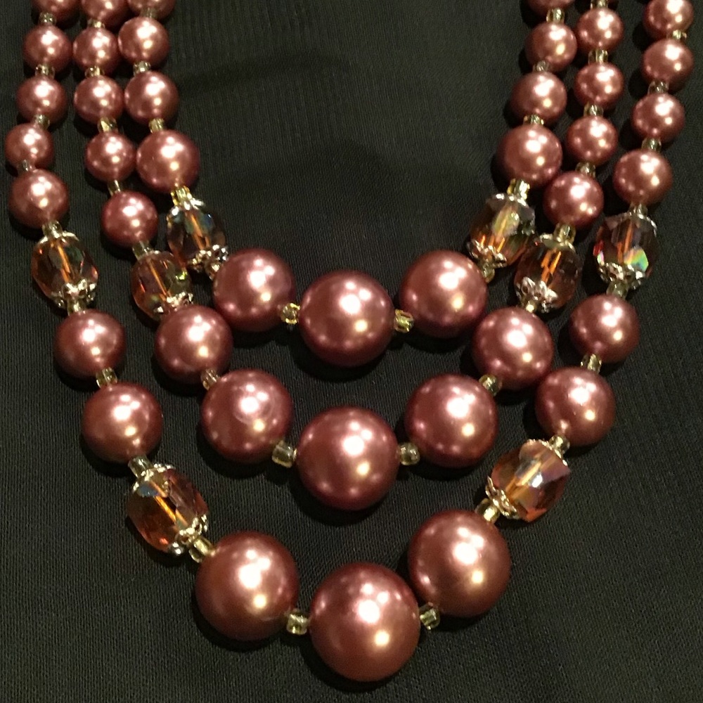 Japan  Mauve Triple-Strand Faux Pearl Necklace - Picture 2 of 6